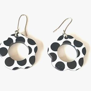 Daisy Floral Polka Dot Black White Geometric Scallop Dangle Earrings